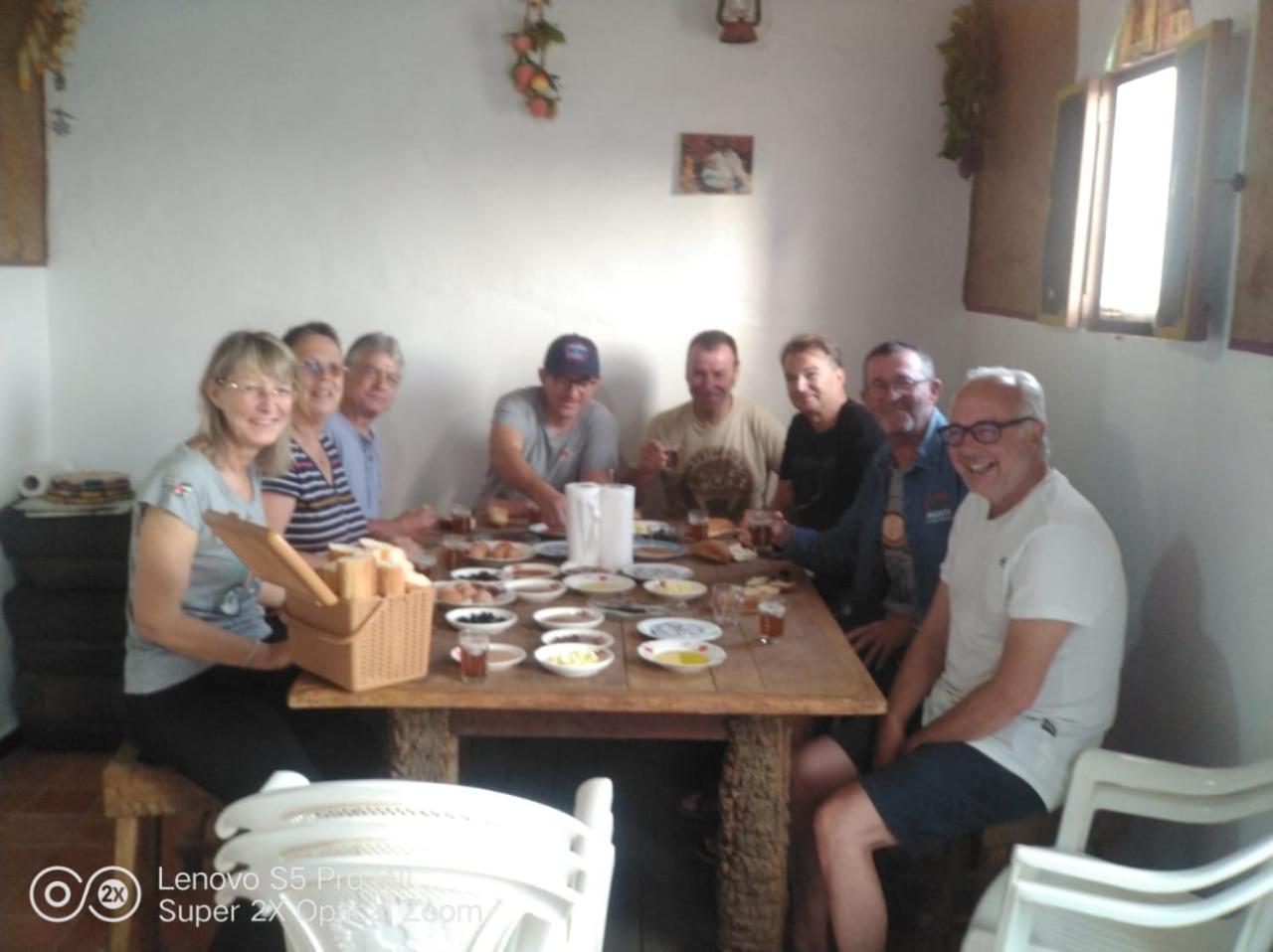Maison D Hotes Tioute Chez Abdelmajid エクステリア 写真